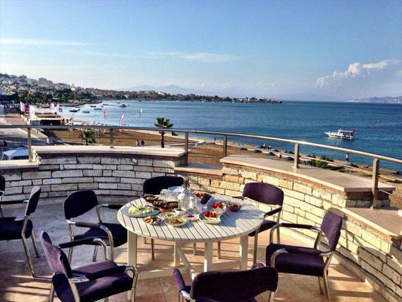 Nemrut Bay Otel Yenifoca Exteriör bild
