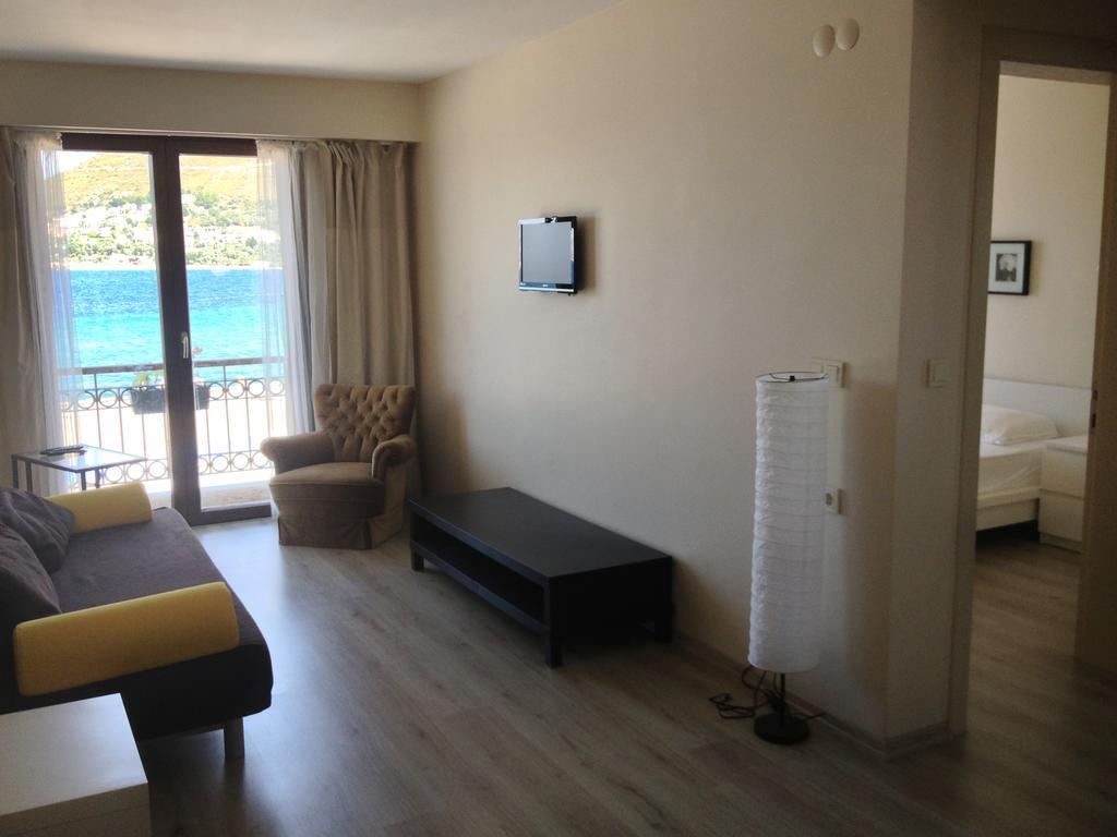 Nemrut Bay Otel Yenifoca Rum bild